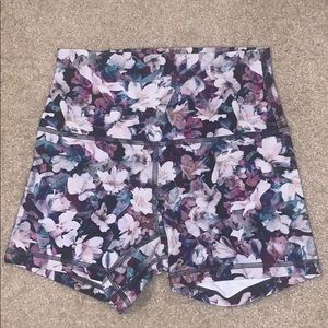Lululemon Align Shorts *4” Size 6